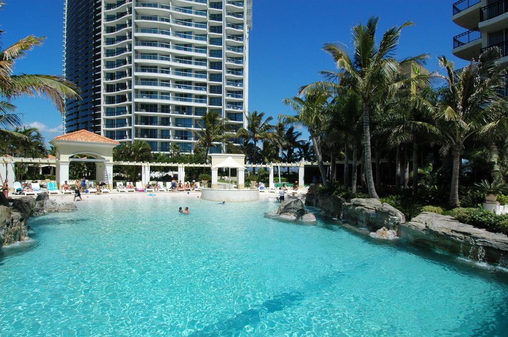 Chevron Renaissance - Hr Surfers Paradise Gold Coast Exterior photo